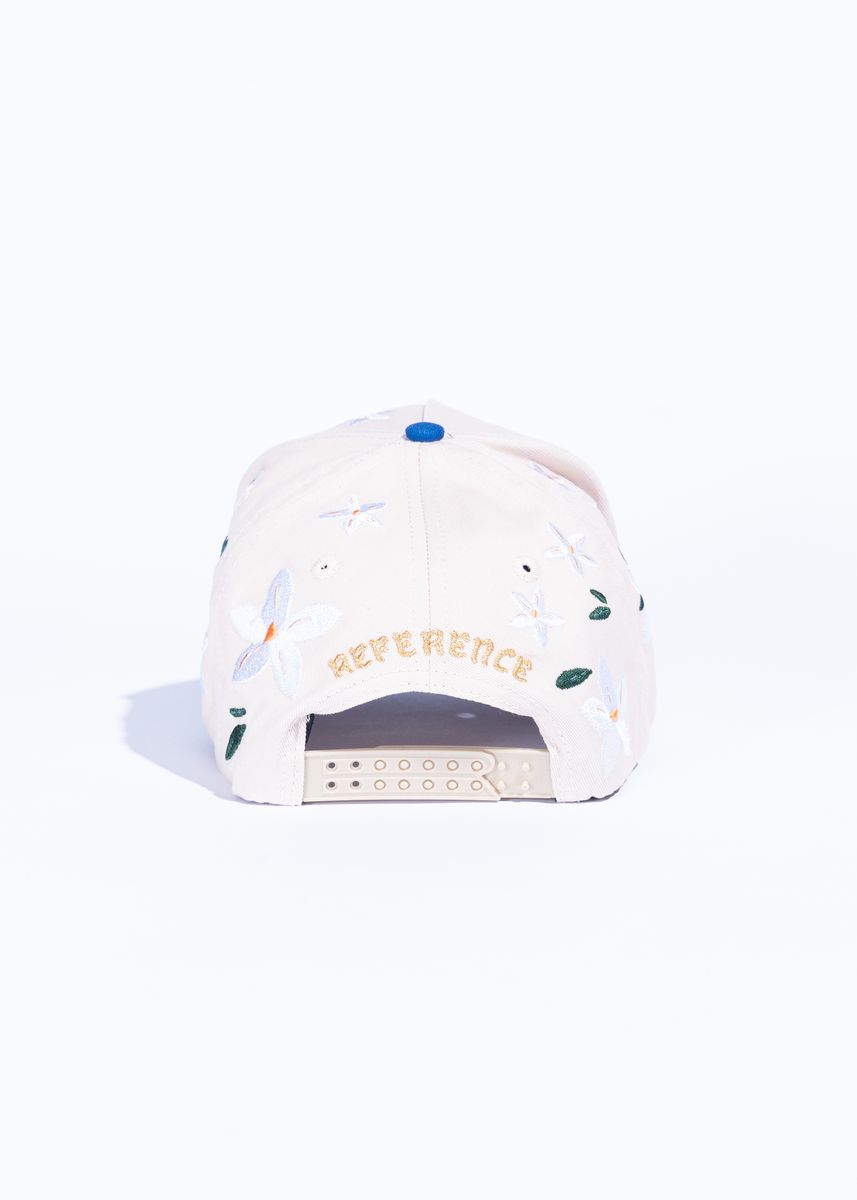 Reference Paradise LA Floral- Cream/Blue