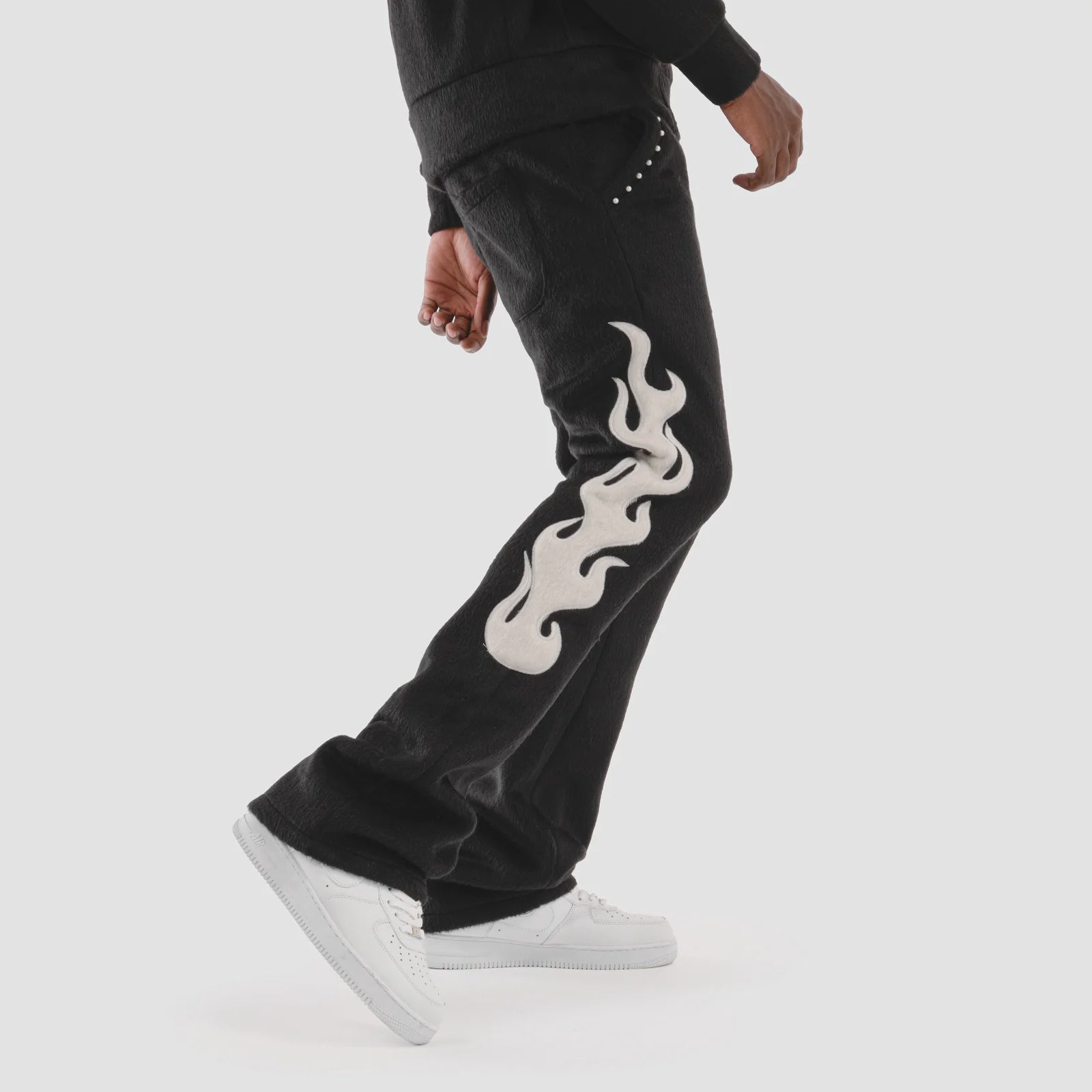 Copper rivet Pearled Stacked Sweatpants- Blk
