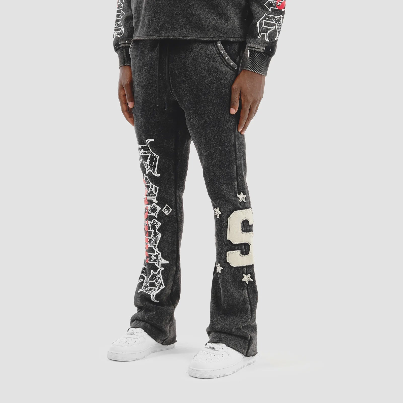 Copper Rivet Saint Stacked Sweatpants- Blk